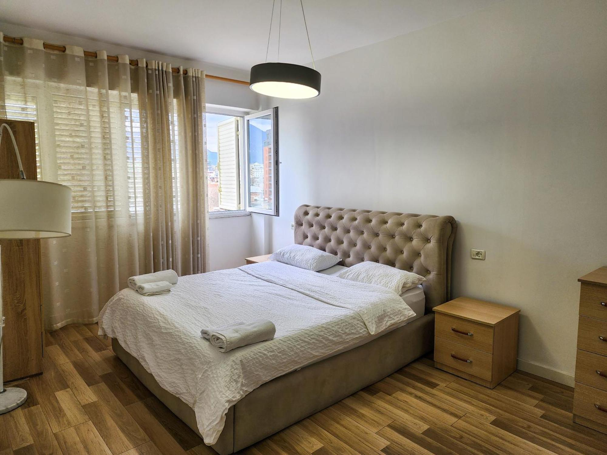 2E Apartment Myslym Shyri ติรานา ภายนอก รูปภาพ