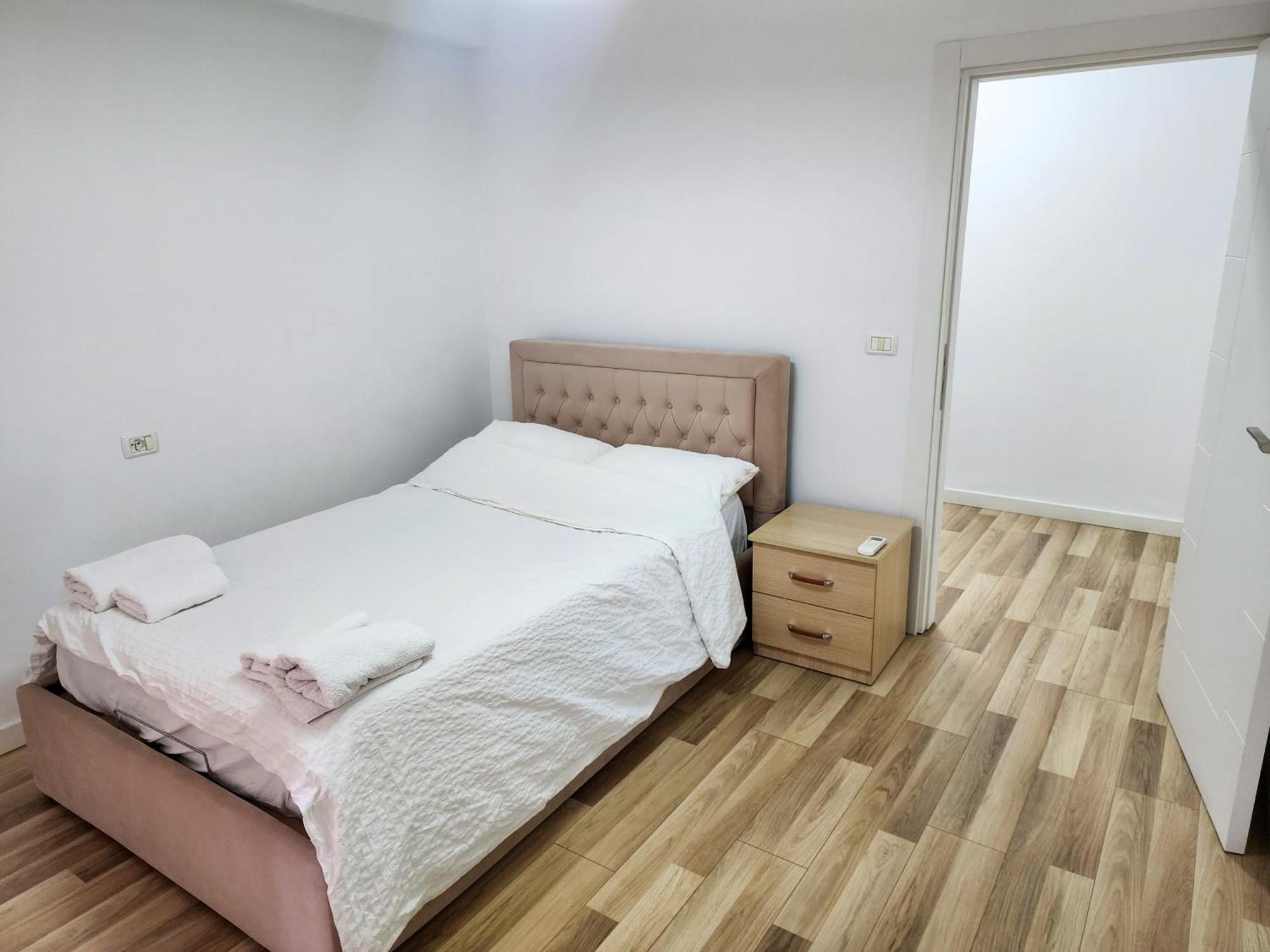 2E Apartment Myslym Shyri ติรานา ภายนอก รูปภาพ